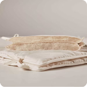 Cross cut of SAMINA Four Seasons Light duvet set